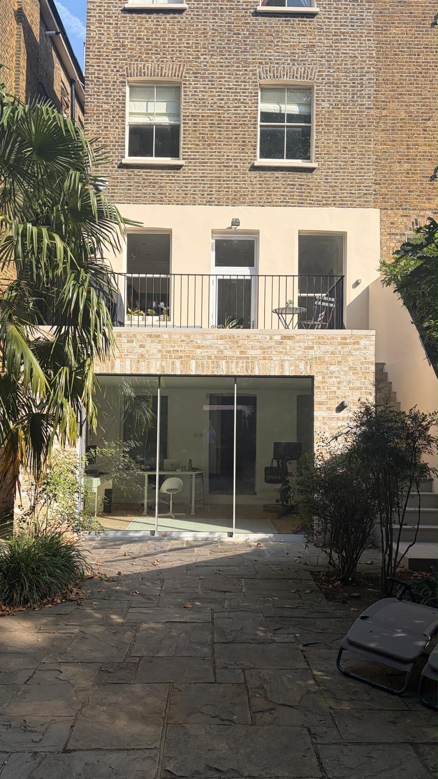 Rear extension W9